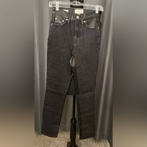 153. Universal Thread Womens 80’s Slim Jeans, Size 00, NWT